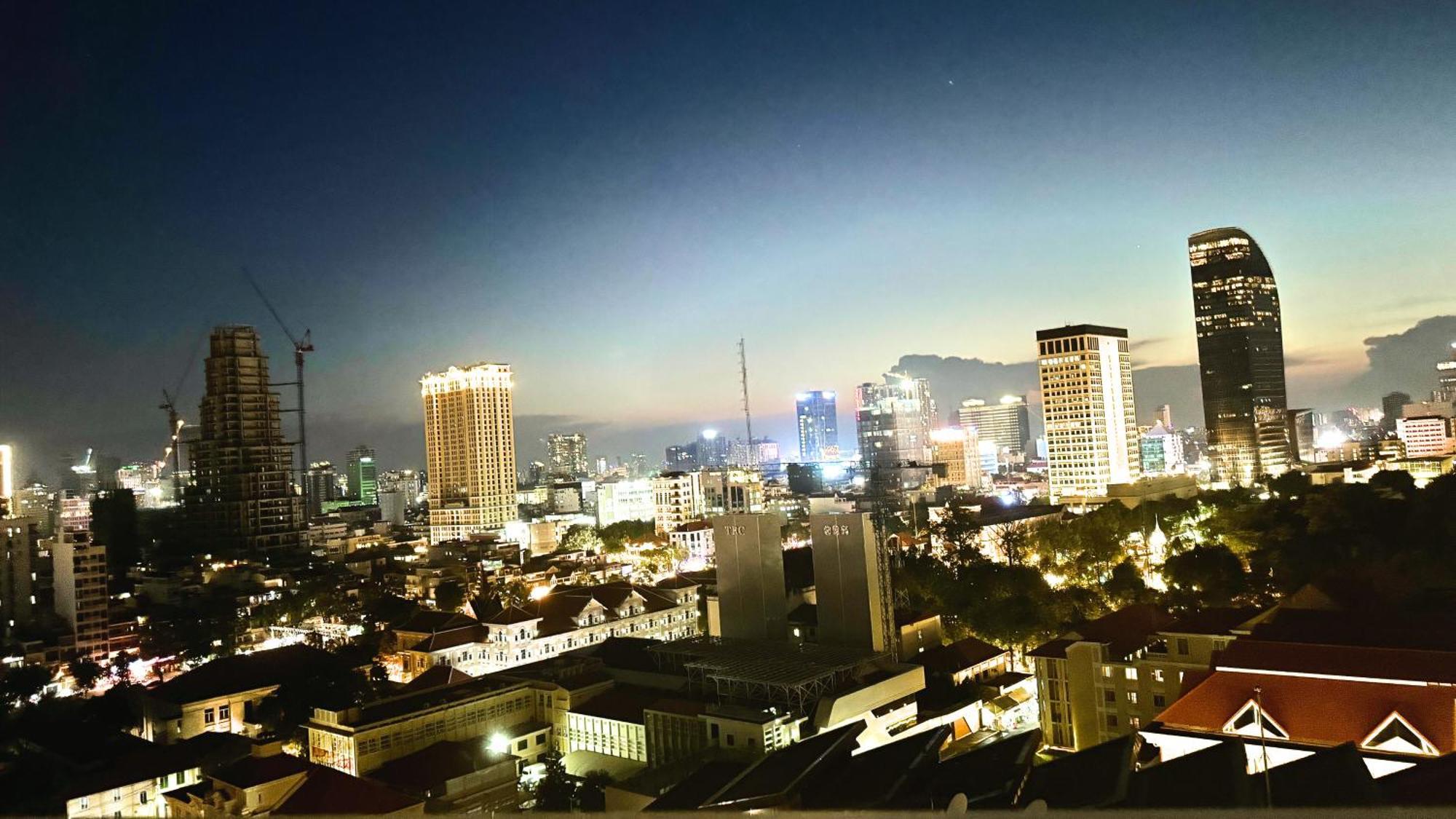 X One Hotel プノンペン エクステリア 写真